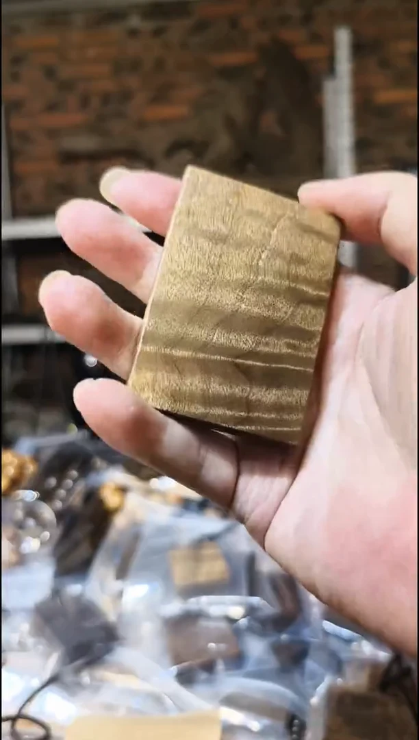 楠木（金丝楠）把件无事牌