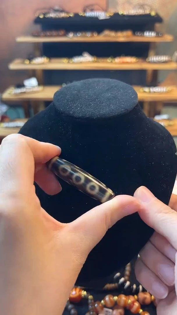 玛瑙/玉髓颈饰未镶嵌58.（微瑕随机发货）