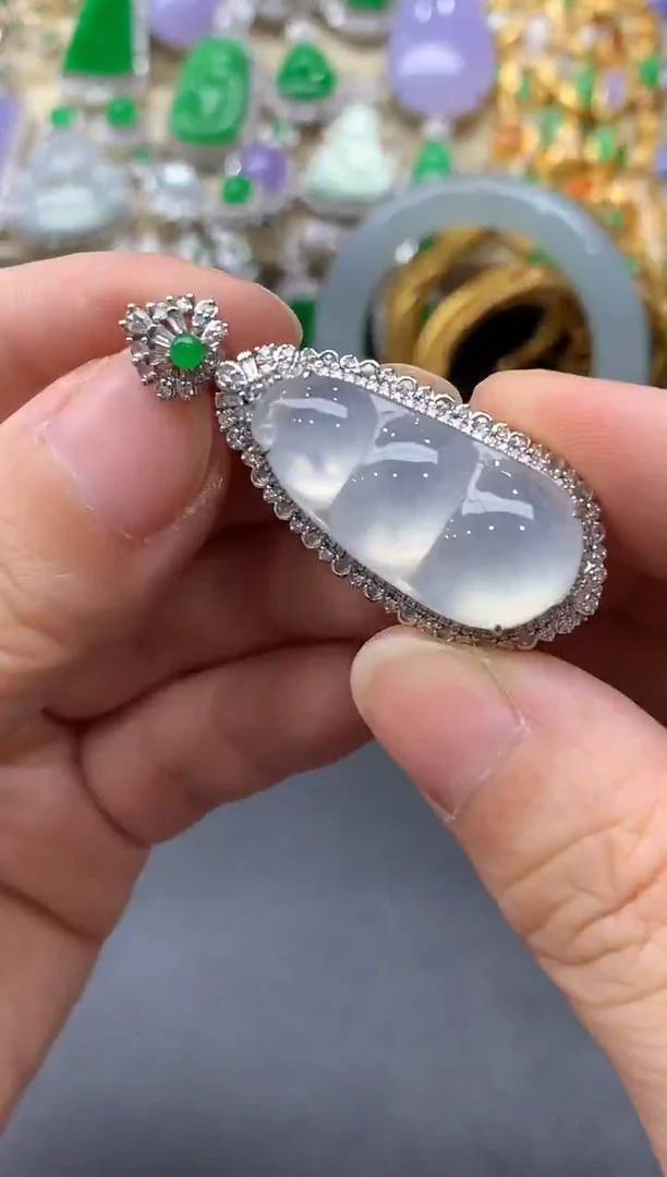 颈饰18K金镶嵌翡翠245-中国好珍宝