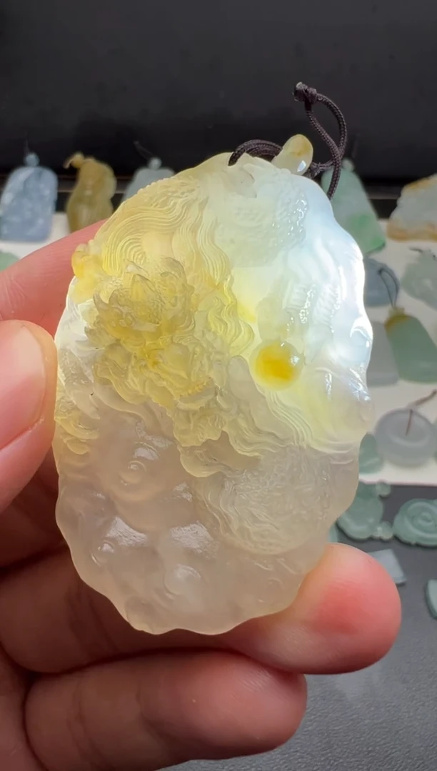 未镶嵌定制翡翠龙牌