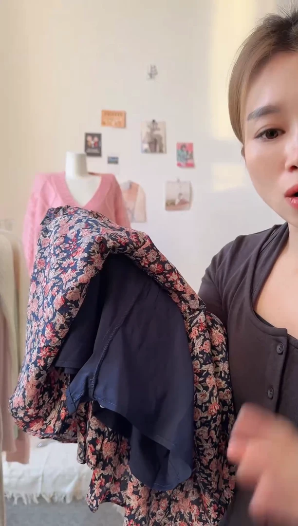 小码碎花短裙9.9元