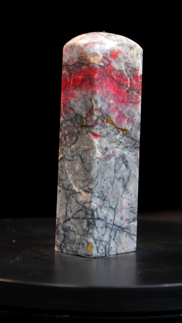 鸡血石刘关张鸡血石