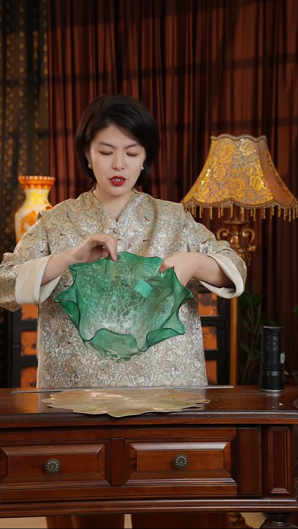 琉璃琉璃。。。。。。。。