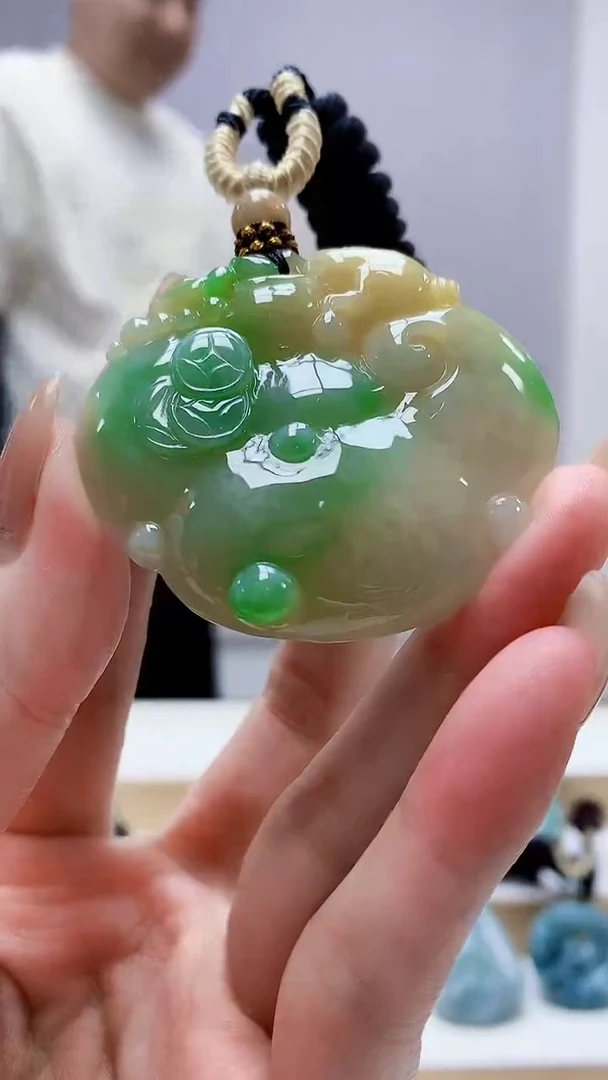 未镶嵌定制翡翠4898MM-毛货挂件138