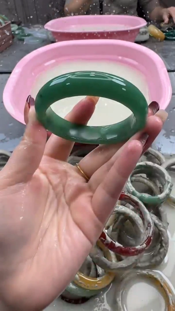 未镶嵌手镯石英质玉7