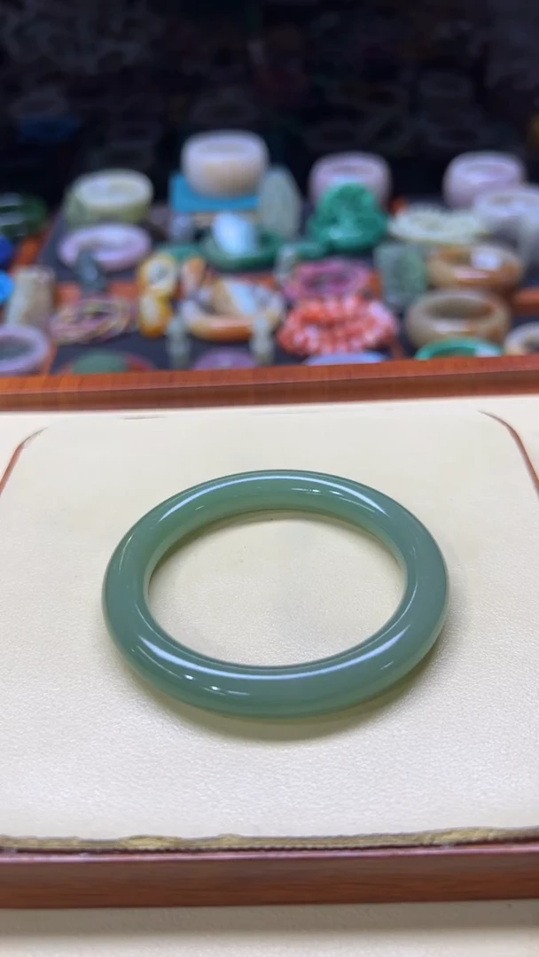 未镶嵌手镯石英质玉胖****烫040
