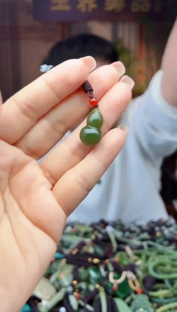 颈饰未镶嵌和田玉多样性发货拍一发一