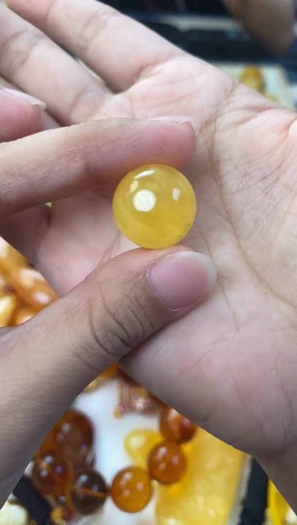 未镶嵌琥珀裸石天然琥珀蜜蜡