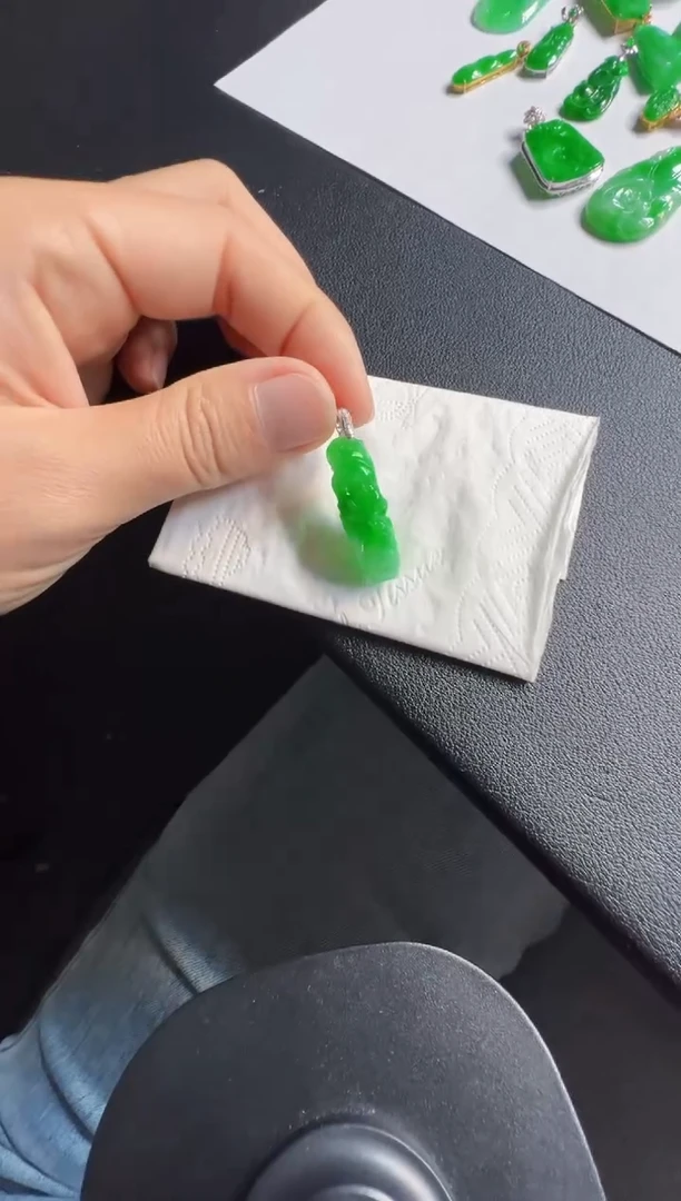 吊坠(不含链)未镶嵌翡翠4980