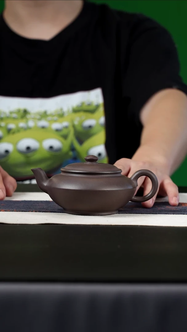 茶壶紫砂老紫泥，240cc，合欢