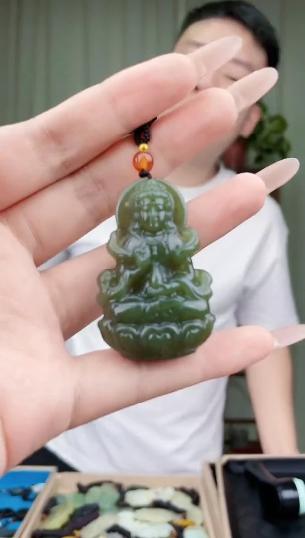 和田玉未镶嵌挂件拍一发一，多样性发货！