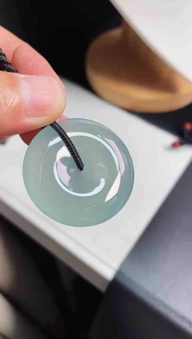 翡翠未镶嵌颈饰平安扣  尺寸  36.8   9.1mm