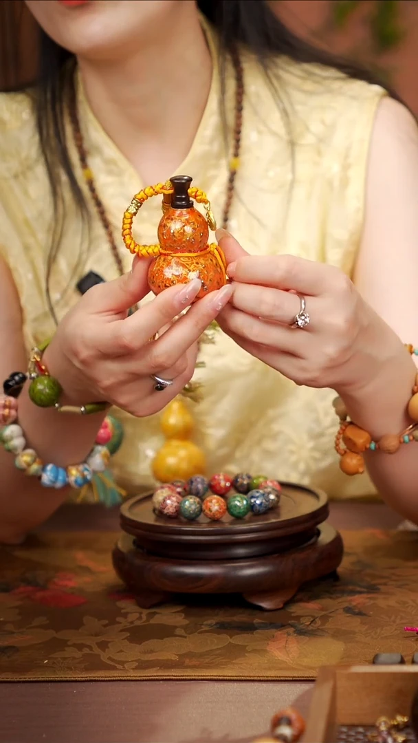 49易林大漆开口小葫芦----168