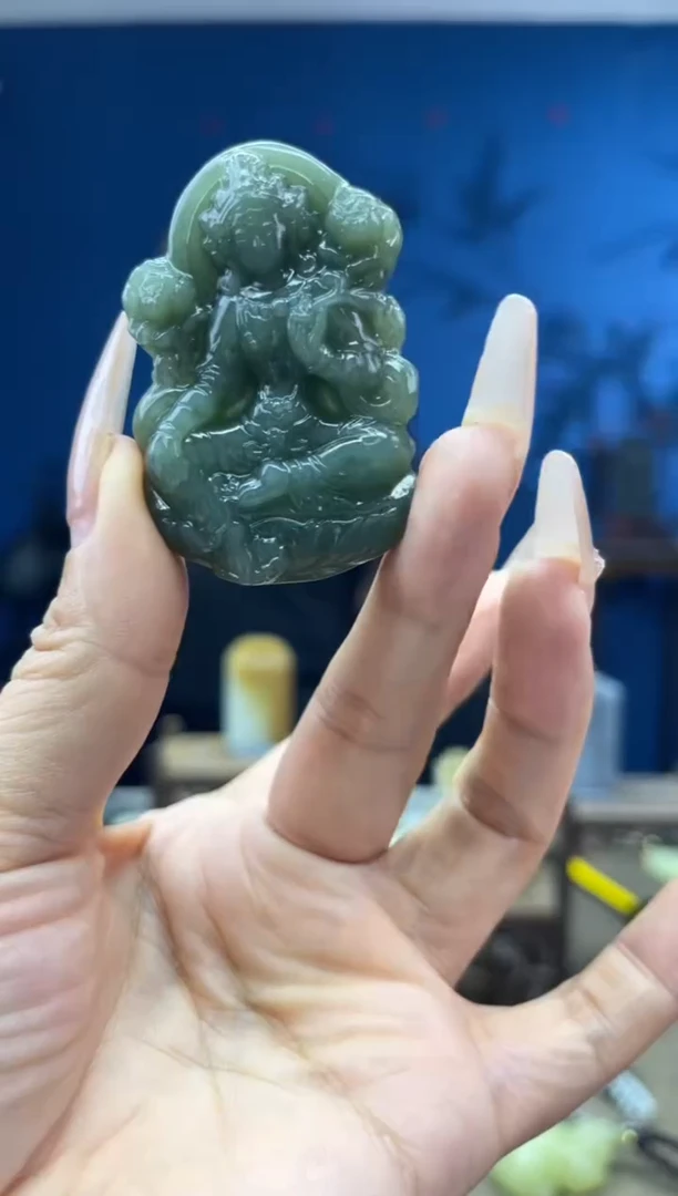 和田玉未镶嵌颈饰1