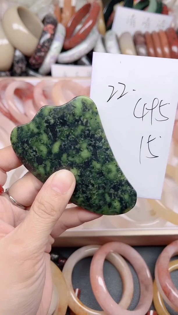 未镶嵌手镯石英质玉495
