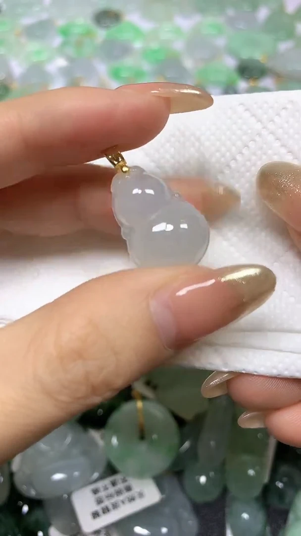 颈饰未镶嵌翡翠A货