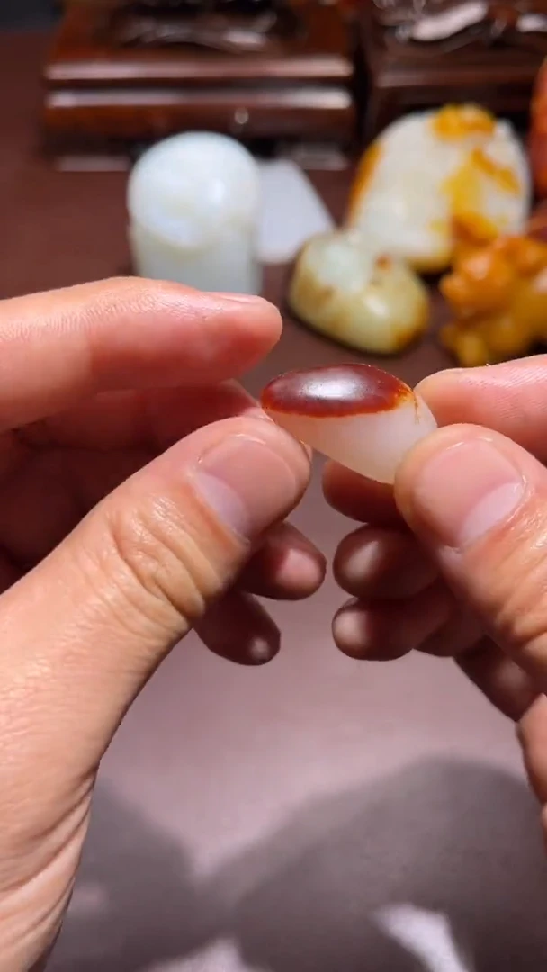 未镶嵌和田玉把件淡****…和田玉