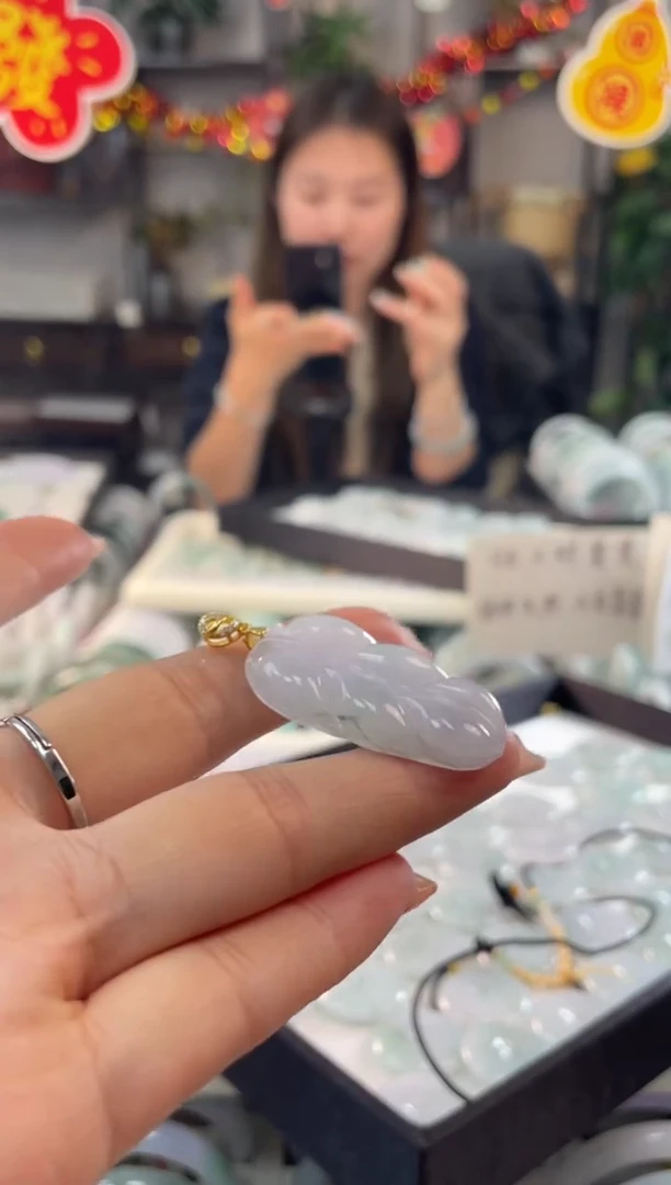 【闪购商品】翡翠颈饰未镶嵌多样性发货 发一件