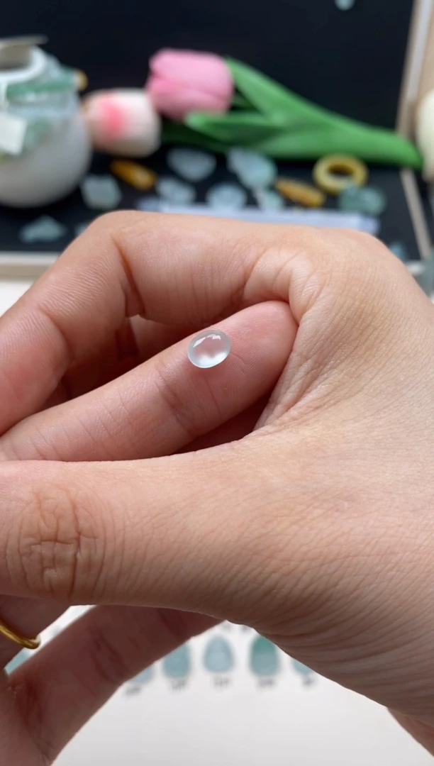 【闪购商品】翡翠颈饰未镶嵌翡翠高冰蛋面