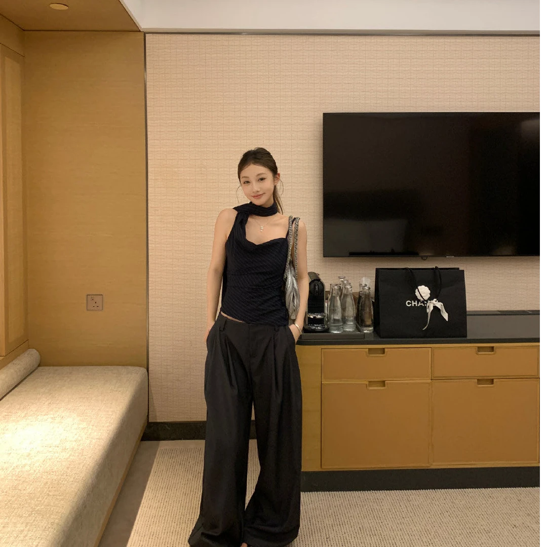 韩系气质减龄穿搭一整套修身无袖吊带背心上衣宽松直筒休闲长裤女