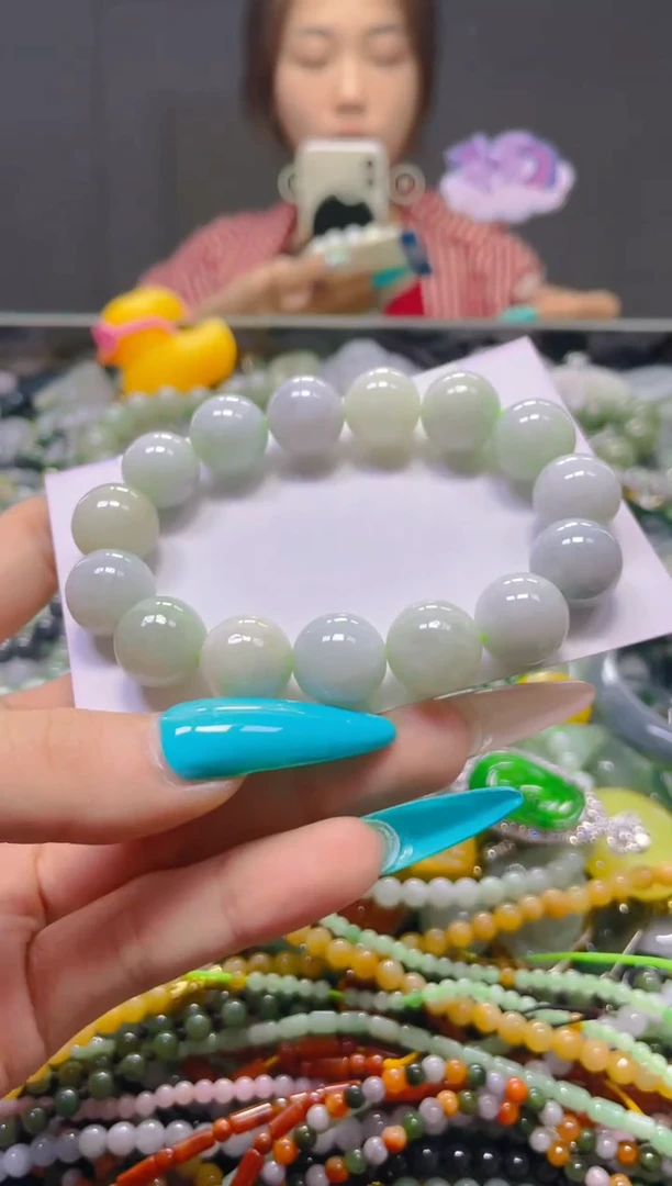 翡翠未镶嵌颈饰13MM/R/翡翠A货，一件也是批发价