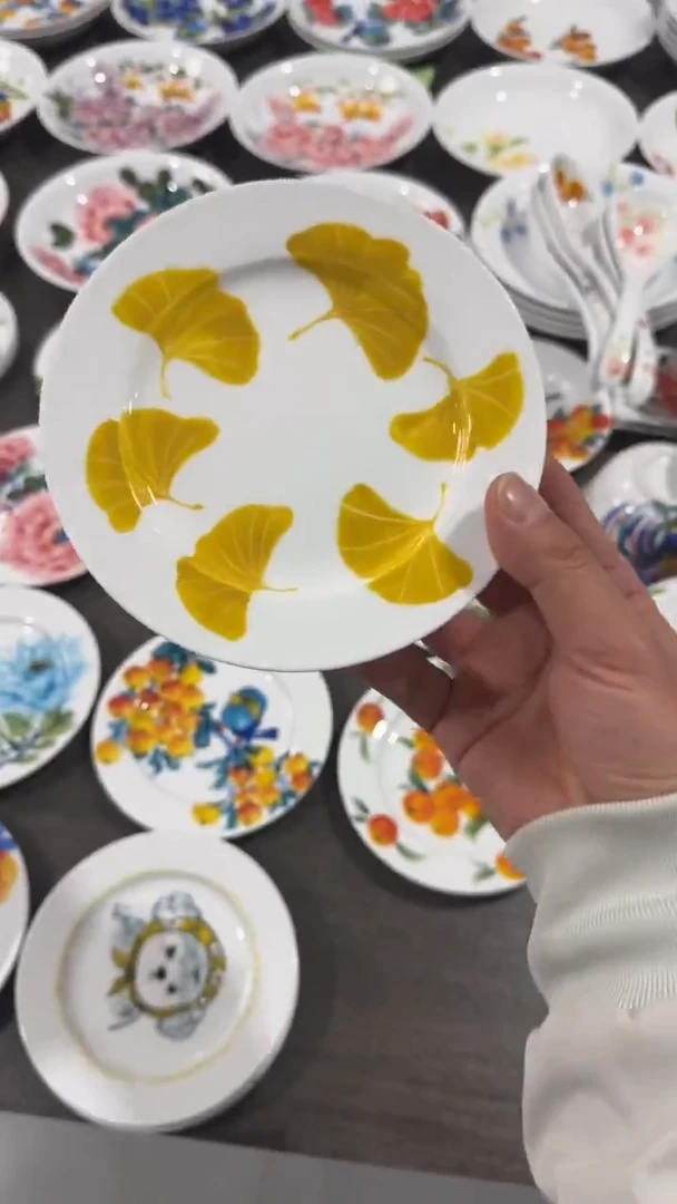 摆件陶瓷景德镇高温瓷（小草帽盘）