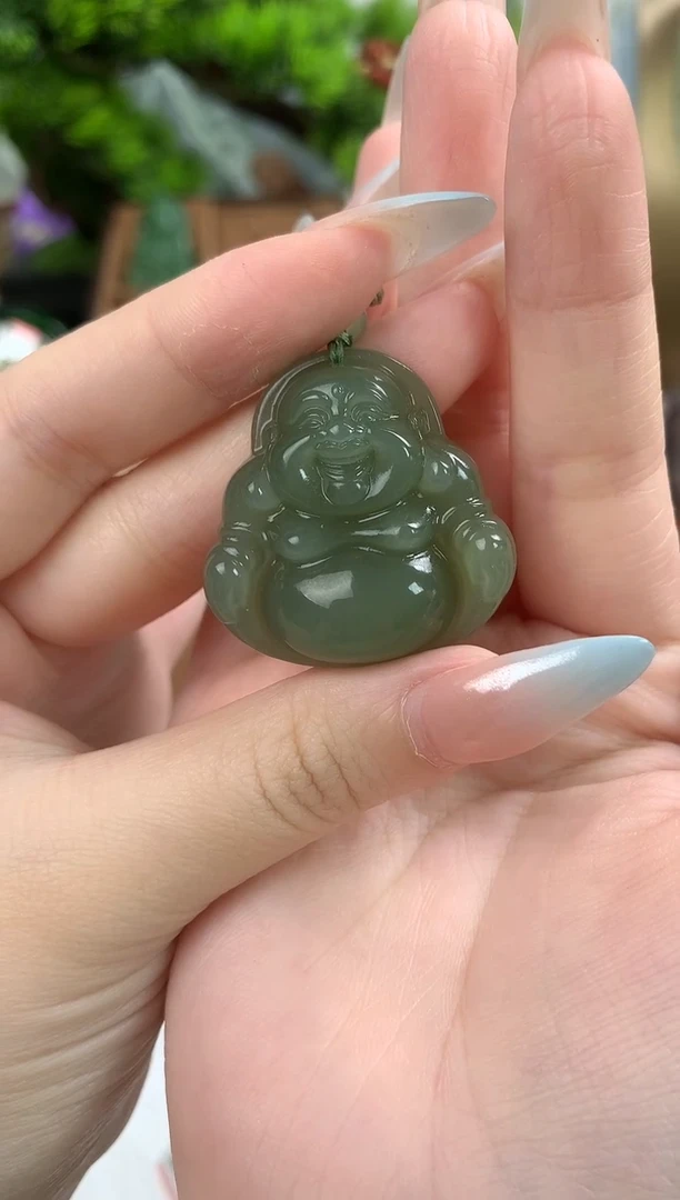 和田玉未镶嵌颈饰吊坠