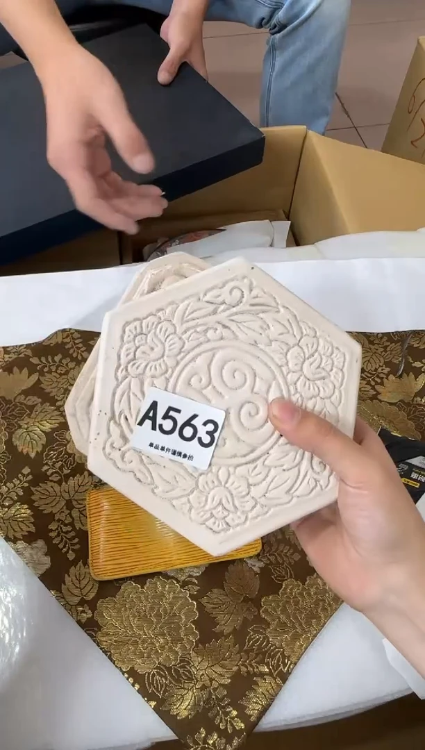 其他卓****r563...中古产品谨慎参拍