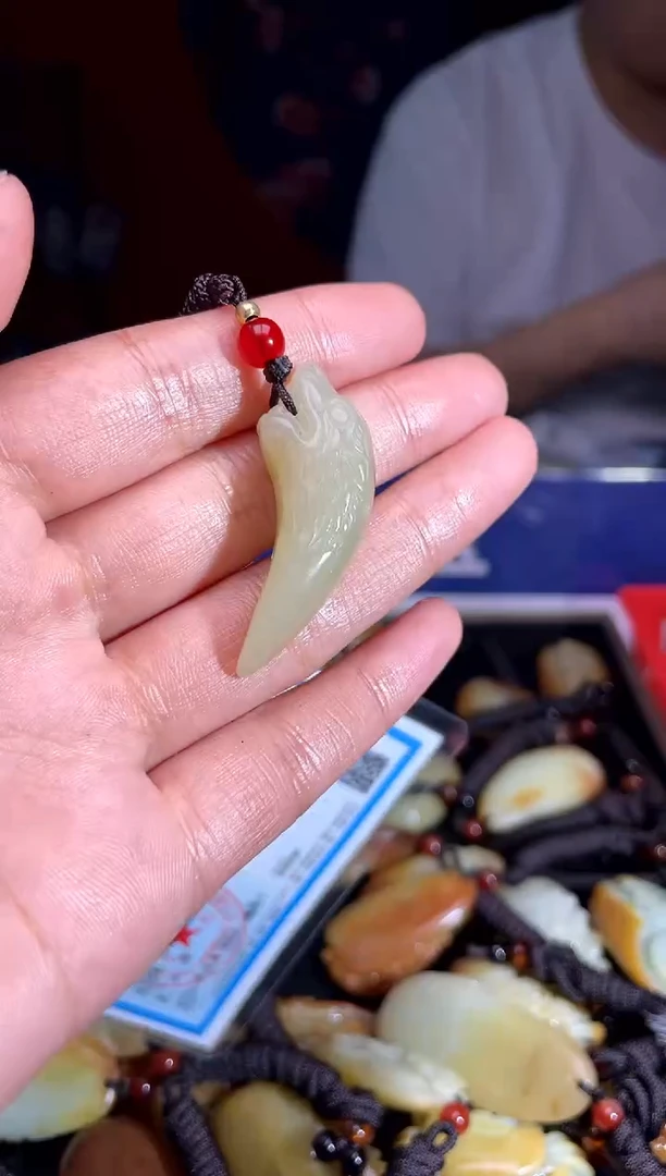 和田玉未镶嵌挂件1