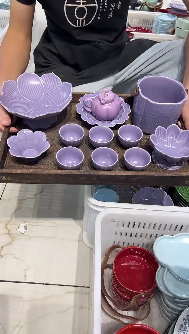 瓷片非微瑕商品，介意勿拍-带托盘（青莲摆件预发）