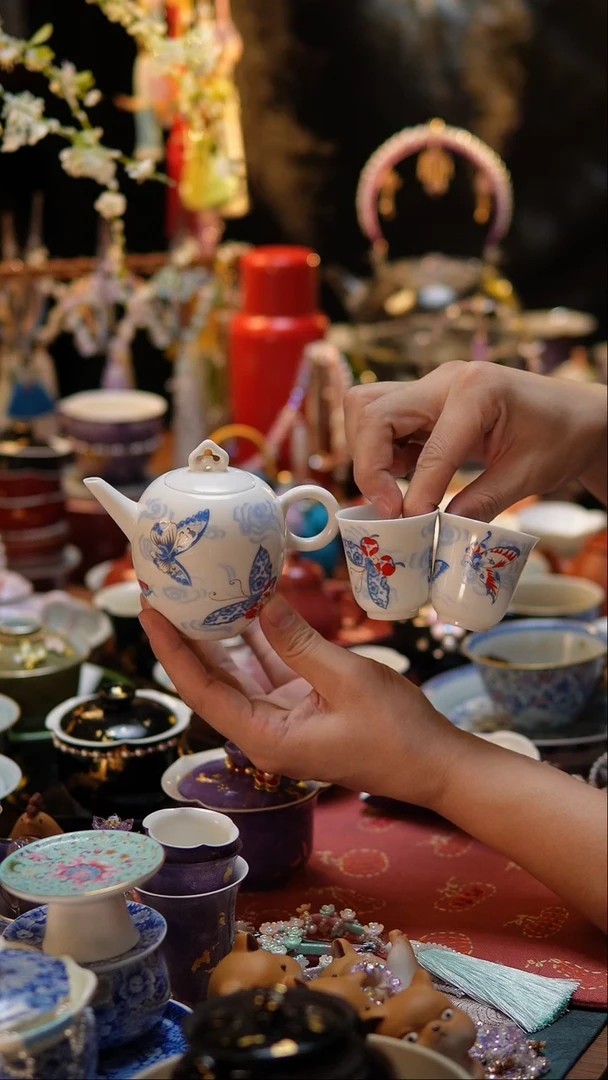 【闪购商品】蝴蝶美人尖壶+两个杯