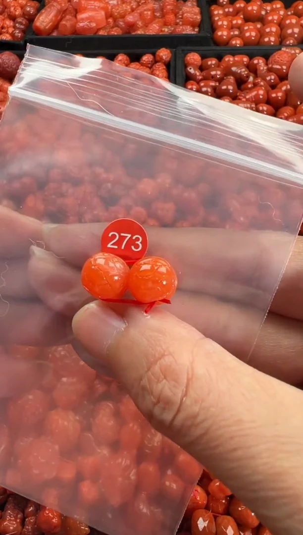 颈饰未镶嵌南红玛瑙1