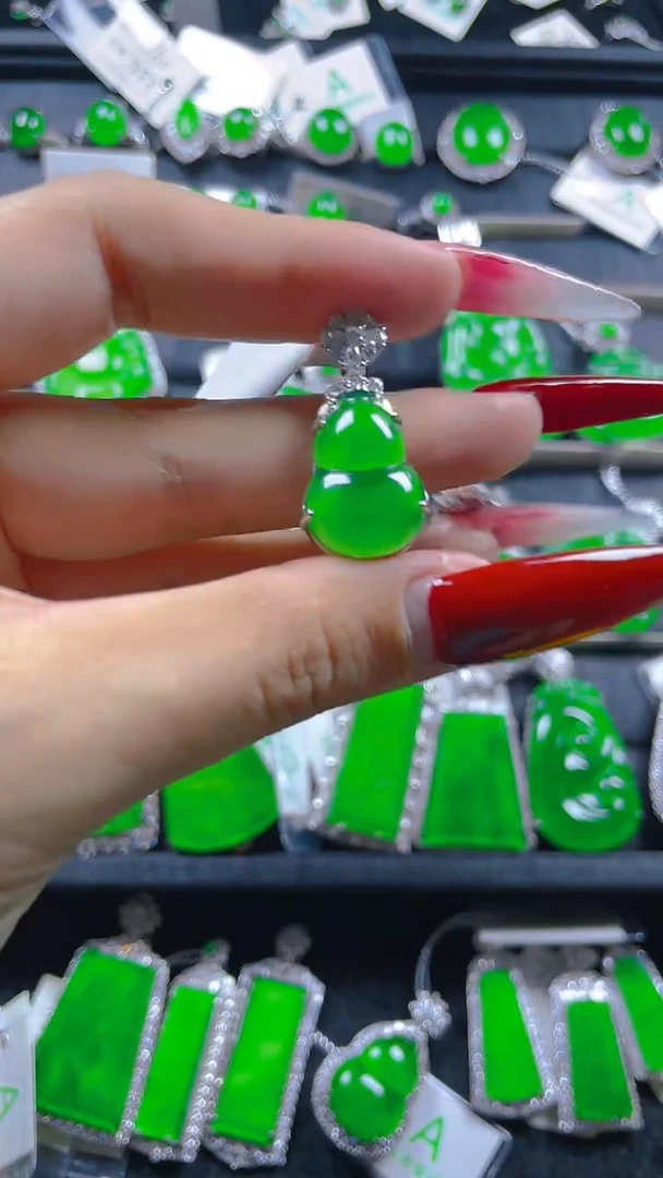 翡翠银S925镶嵌颈饰11