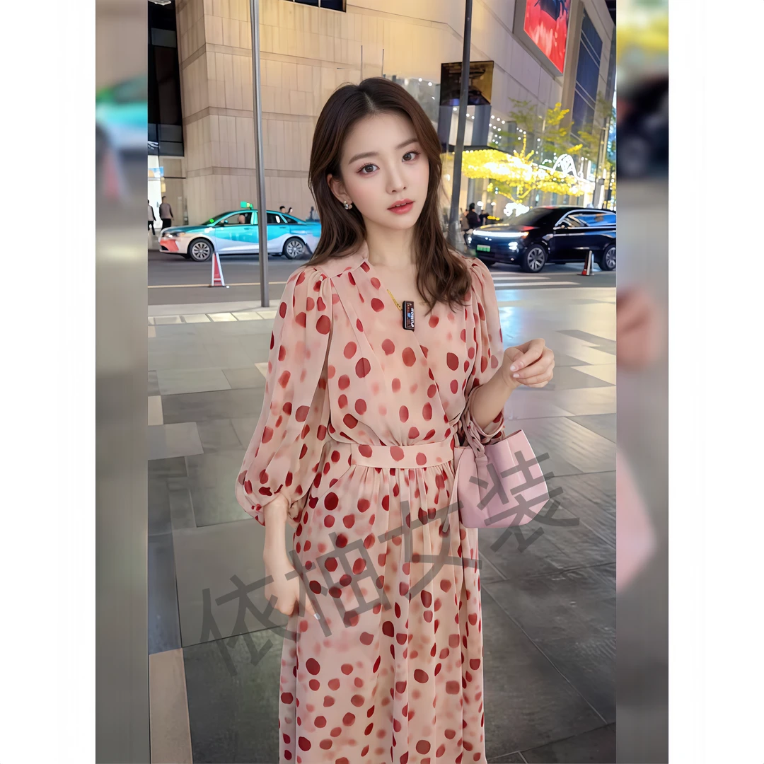 【依柚】红色波点连衣裙夏V领高级感灯笼袖气质显白显瘦中长裙新款