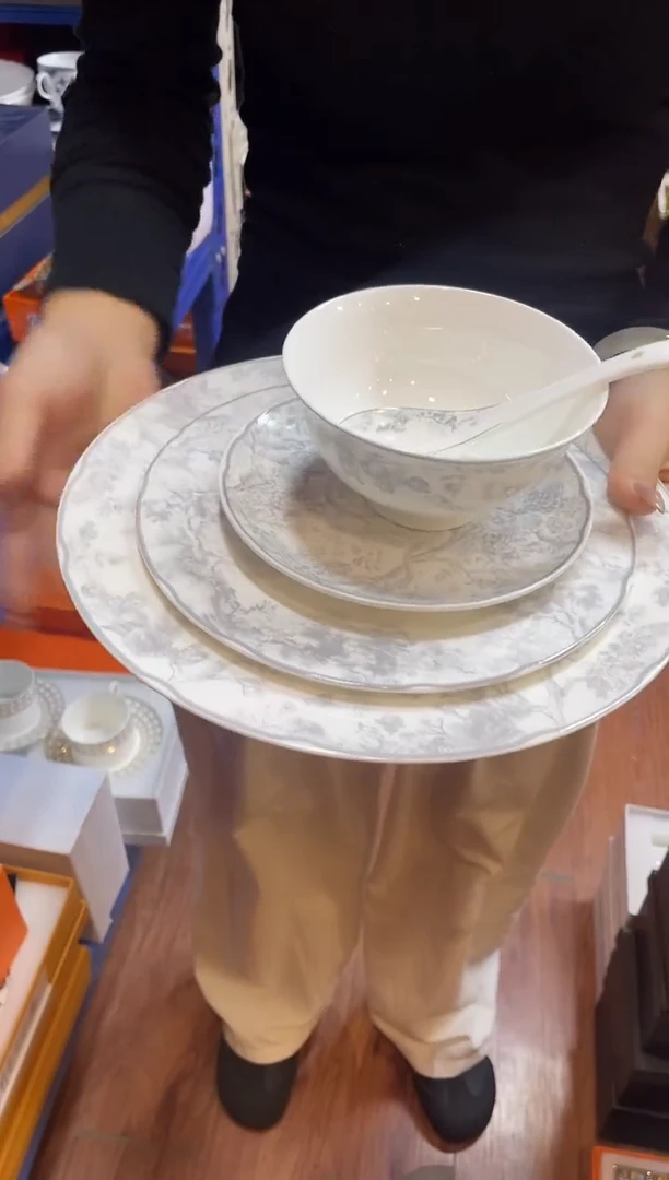 杯鸿辉家品牌瓷器，京东包邮！