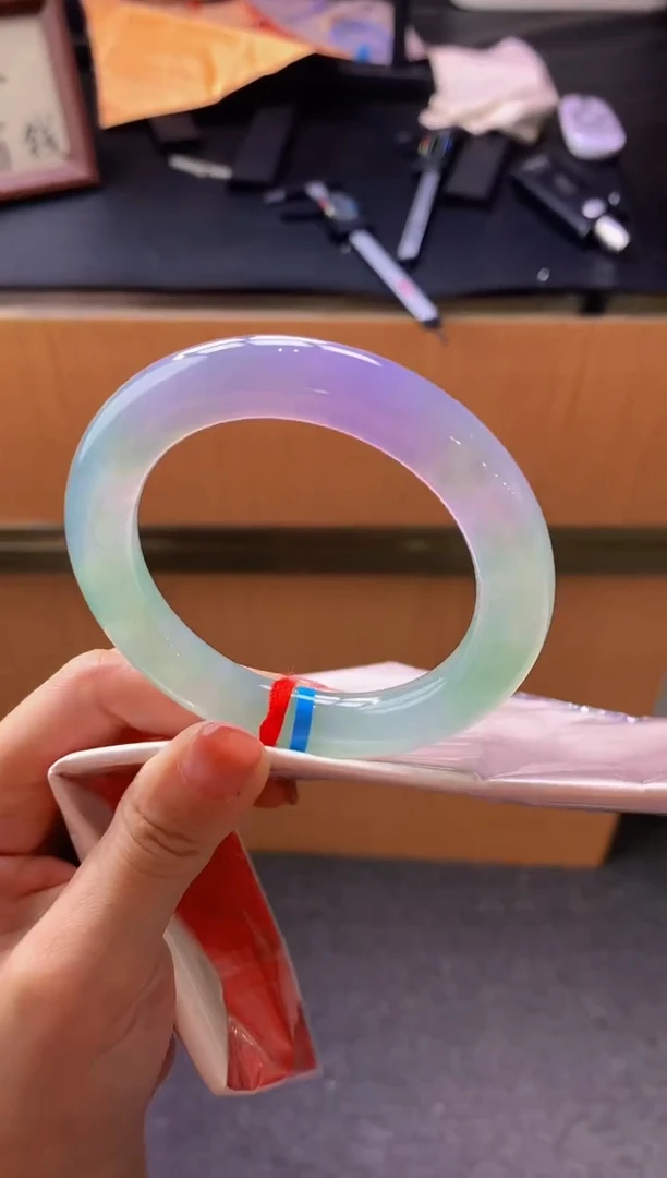 未镶嵌手镯翡翠- C20圈口56.2 全款24万 定金2万