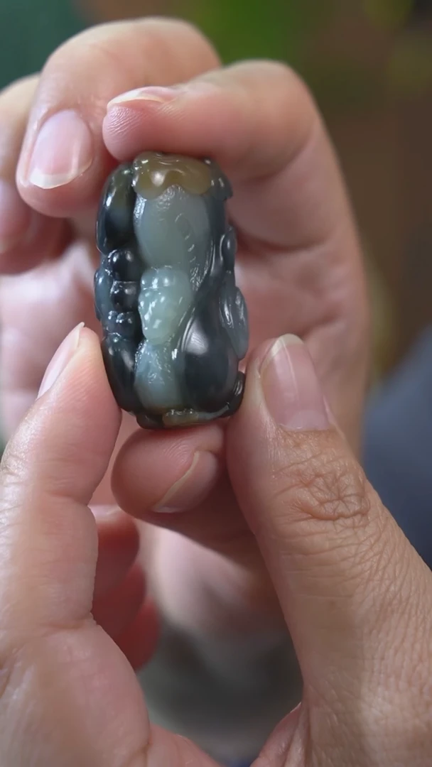 和田玉未镶嵌吊坠(不含链)蛇