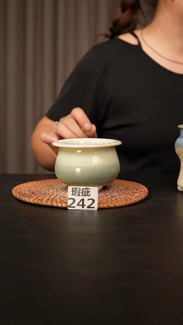 瓷片242瑕疵款，口约7  高约7