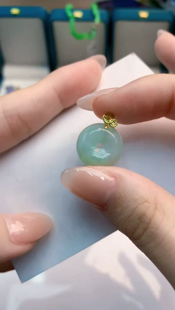 翡翠未镶嵌吊坠(不含链)1