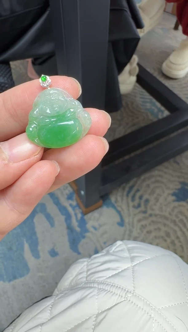 【闪购商品】翡翠颈饰18K金镶嵌缅甸翡翠A货吊坠