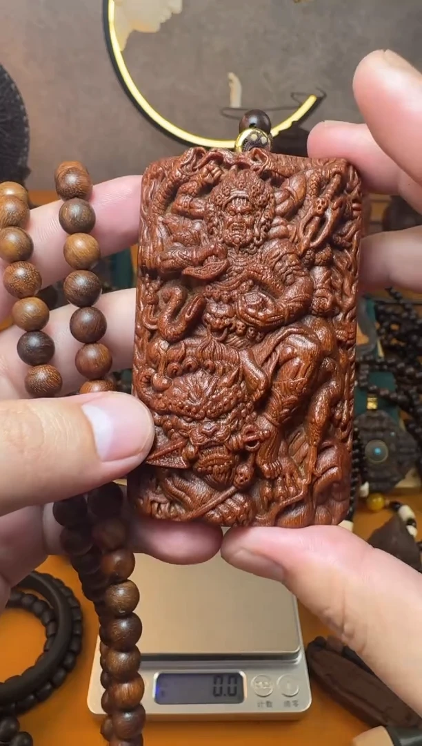 贡木吊坠《巴布亚贡木》新品血月星空六臂大黑天