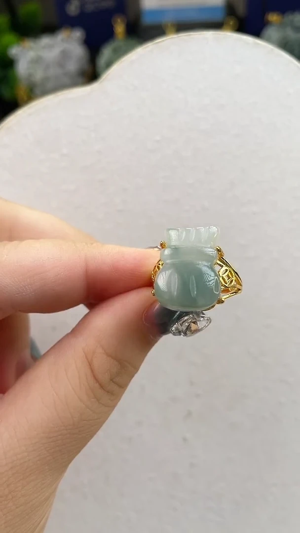 翡翠未镶嵌颈饰定制翡翠