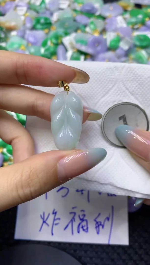 颈饰未镶嵌翡翠天然缅甸翡翠A货