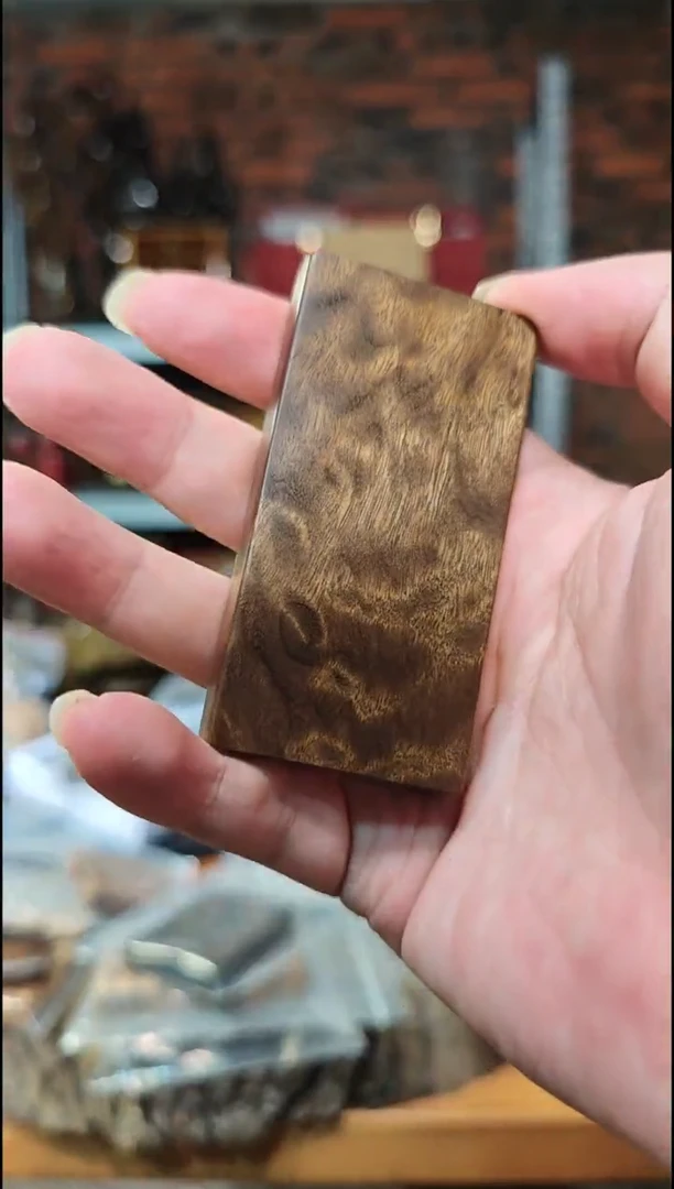 金丝楠无事牌手把件