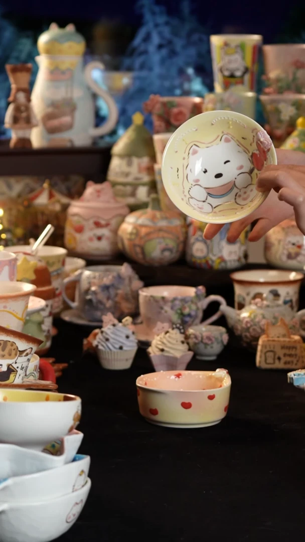 摆件陶景德镇釉下彩手绘设计师款陶瓷