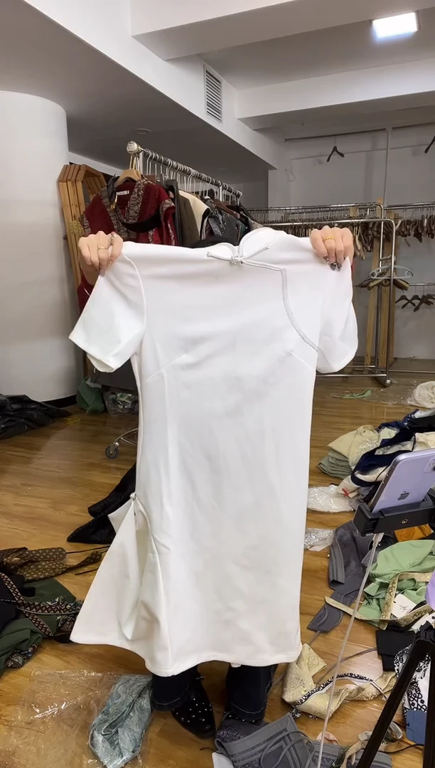 M码       90-105斤  裙子