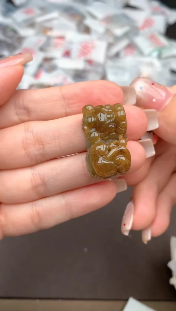 未镶嵌挂件翡翠一