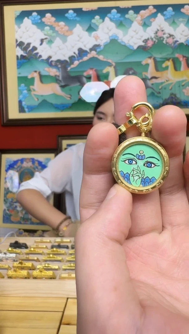 吊坠绿妈妈-热贡纯手绘周毛