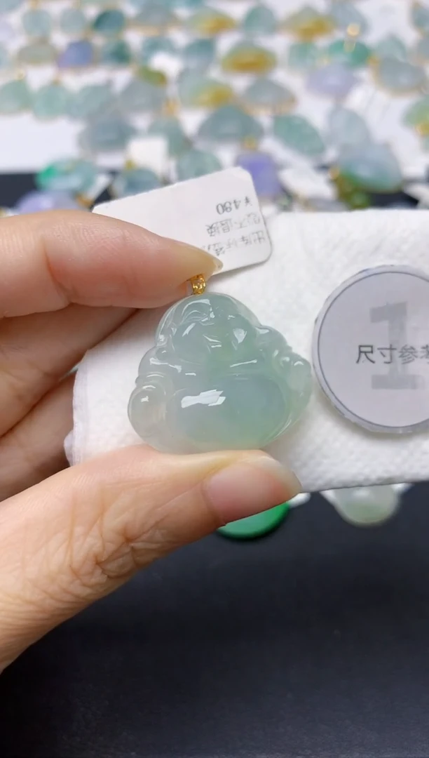 翡翠18K金镶嵌颈饰天然缅甸A货翡翠