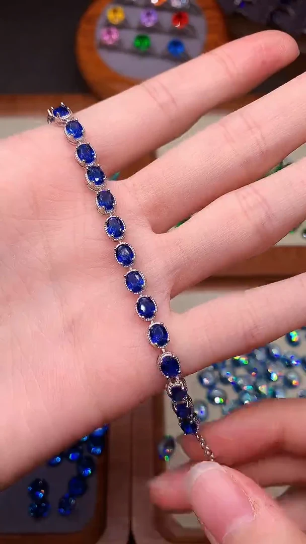 蓝宝石手链银S925镶嵌........